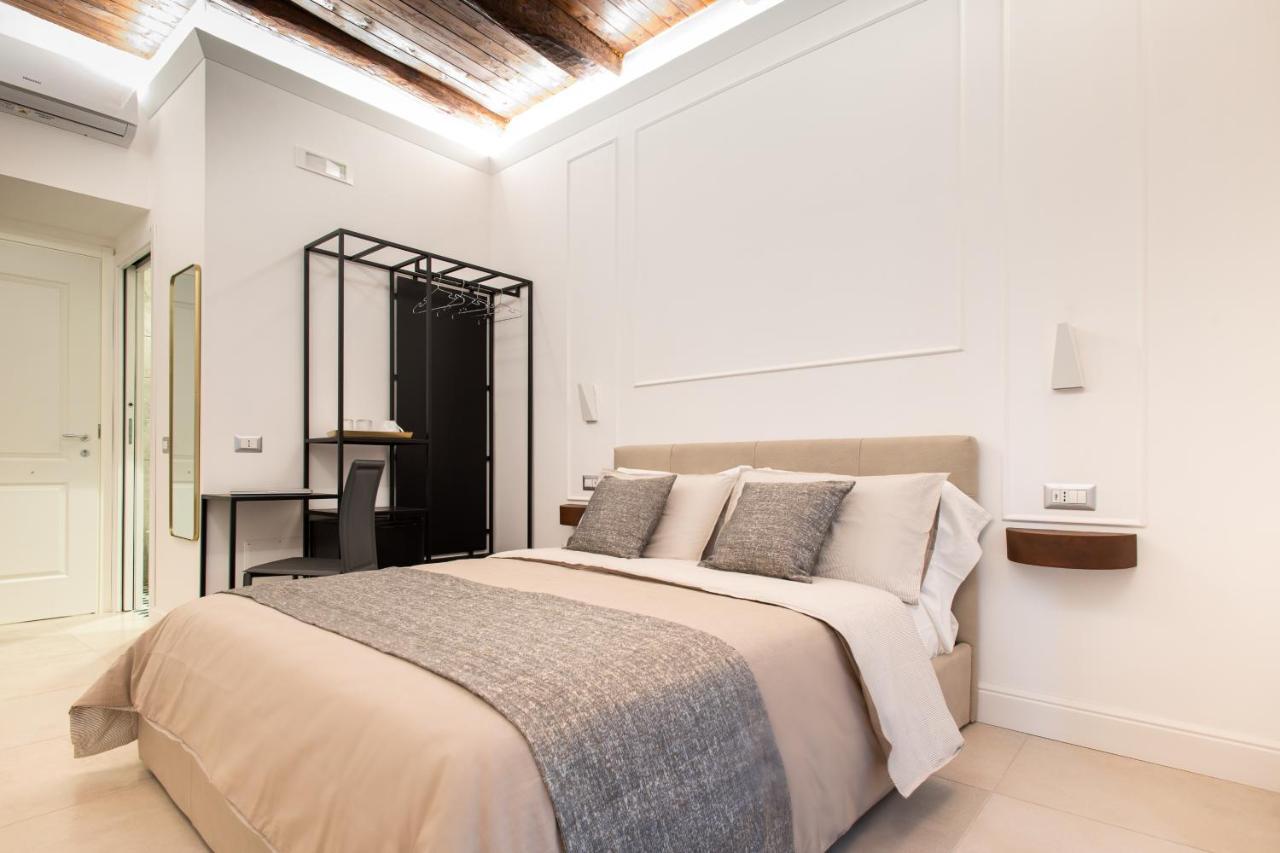 Fagi Rooms In Naples Exterior photo