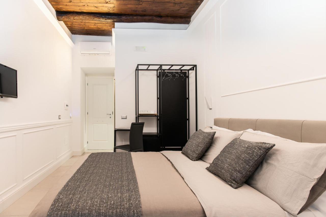 Fagi Rooms In Naples Exterior photo